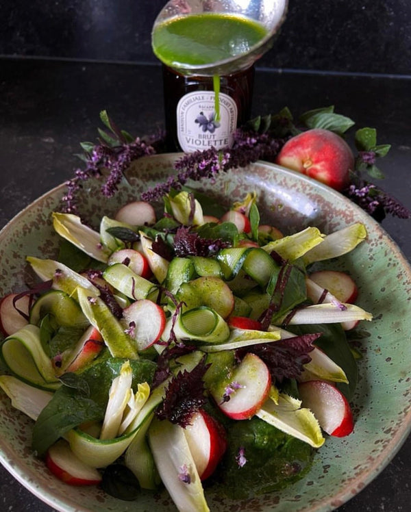 Recette Salade croquante avec sirop de violette et de yuzu